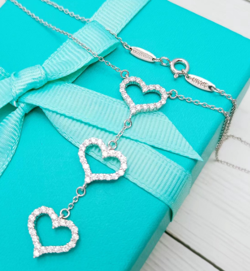 [N0148] Collar tres corazones calados pavé plata