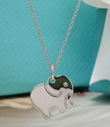 Collar Tiffany Charm Elefante Acento Plata