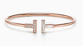 [B0007-6] Brazalete Tiffany T Wire oro rosa circonias y nácar