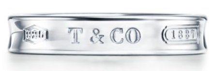 Anillo Tiffany 1837 banda angosta grabada para mujer