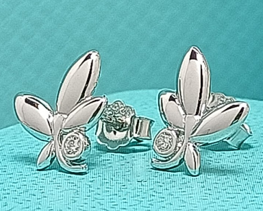 Aretes Tiffany Hojas Plata con Circonia