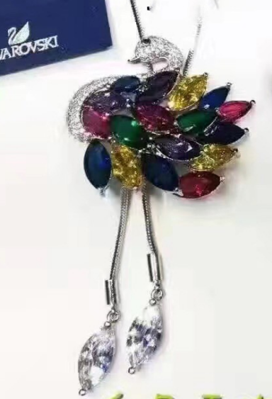 Collar Swarovski Cisne Multicolor con Flecos