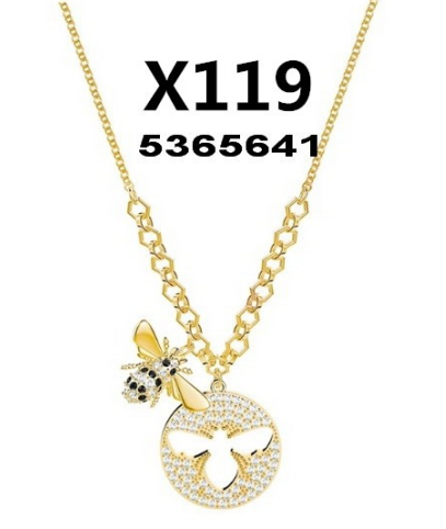Collar Swarovski Abeja y Medallón Calado Dorado