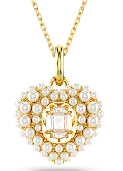 Collar Corazón de Perlas Doradas con Piedra Central