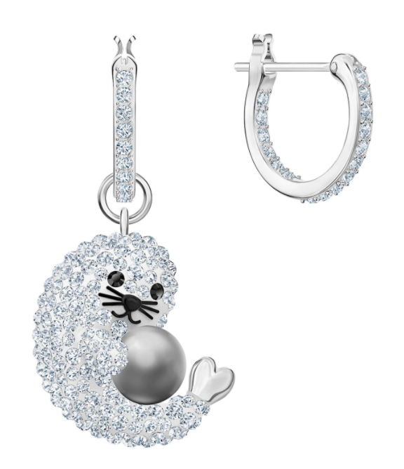 Aretes asimétricos Foca perla baño de rodio