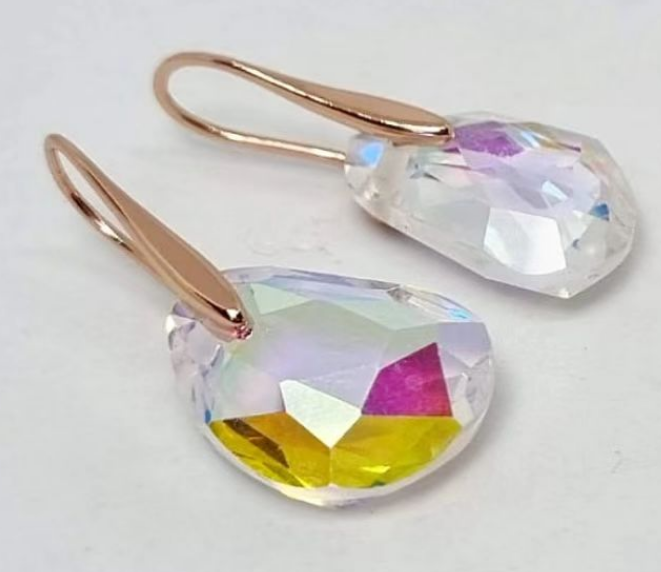 Aretes Gancho Cristal Pera Aurora Boreal