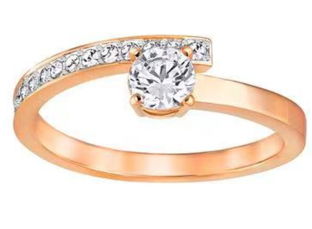 Anillo bypass pavé diagonal solitario oro rosa