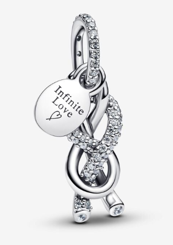 [793780C01] Charm colgante nudo pavé con medalla Infinite Love