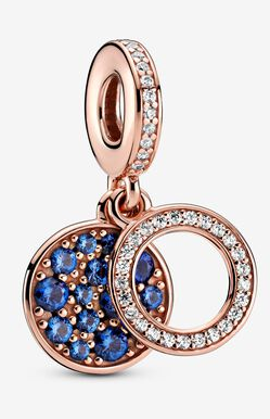 Charm Doble Círculo Pavé Azul y Blanco Baño Oro Rosa