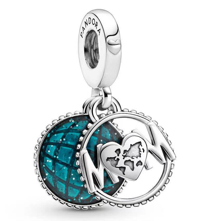 Charm colgante globo azul y letras MOM con mapa del mundo