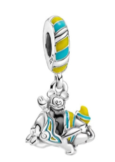 Charm colgante Pato Donald Disney recostado con esmalte amarillo y azul
