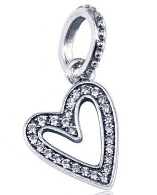 Charm colgante corazón abierto pavé transparente