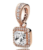 Charm colgante cuadrado circonia halo baño oro rosa