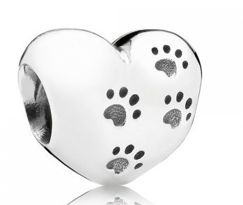 Charm corazón huellas de mascota plata