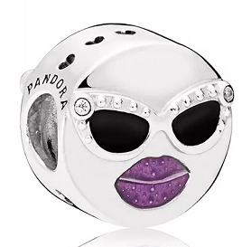 Charm gafas de sol y labios morados glitter