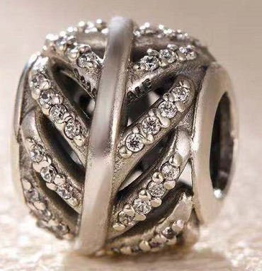 Charm Pandora Bandas Cruzadas Pavé