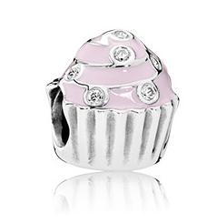 Charm corazones calados fucsia circonias