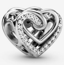 Charm Pandora corazón calado remolino pavé