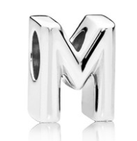 [797467] Charm letra M Pandora plata