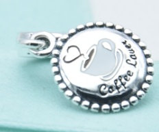 Charm Pandora disco Coffee Love con taza y corazón