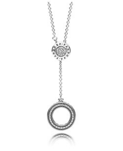 Collar Pandora lazo medallón texturizado