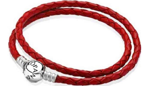 Brazalete Pandora Signature cordón trenzado rojo doble vuelta