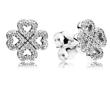 Aretes Pandora trébol de corazones pavé