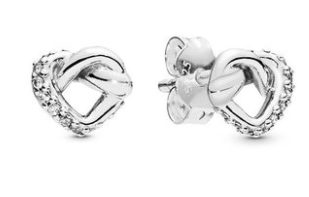 Aretes Pandora Nudo Corazón Mitad Pavé