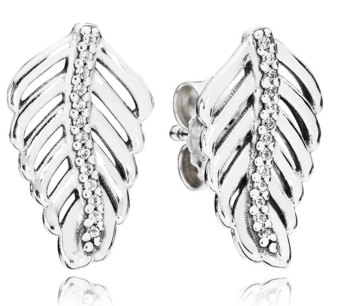 Aretes Pandora pluma calada línea pavé plata