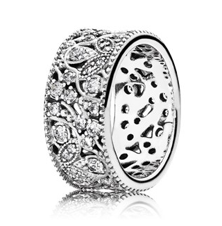 Anillo Pandora Banda Ancha Calada Hojas de Circonias