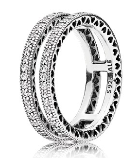 Anillo Pandora doble banda corazones pavé plata