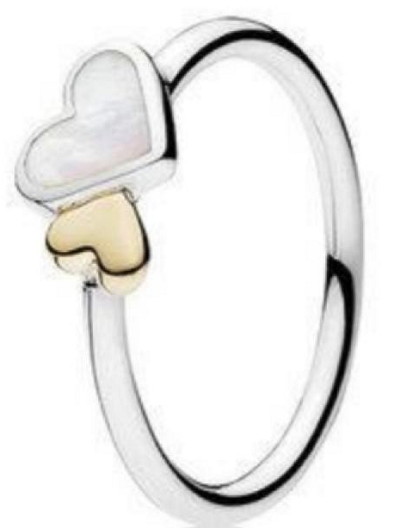Anillo Pandora doble corazón bicolor nácar y oro