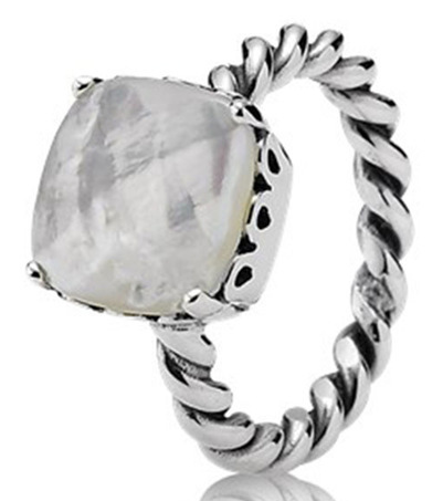 Anillo Pandora cuerda oxidada piedra luna
