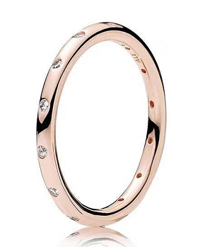 Anillo Pandora banda fina circonias dispersas oro rosa