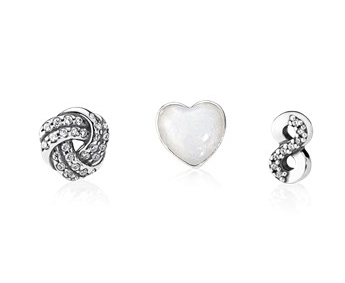 [792103CZ] Charm trío Pandora nudo, corazón nacarado e infinito