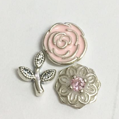 [792080CZ] Charm trío Pandora rosa, hoja pavé y flor filigrana